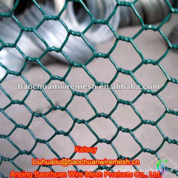 Pabellones de metal revestidos de pvc verde para criar animales